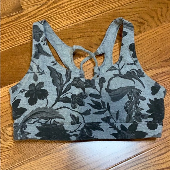 Old Navy Active Sports Bras NWOT - Picture 5 of 7